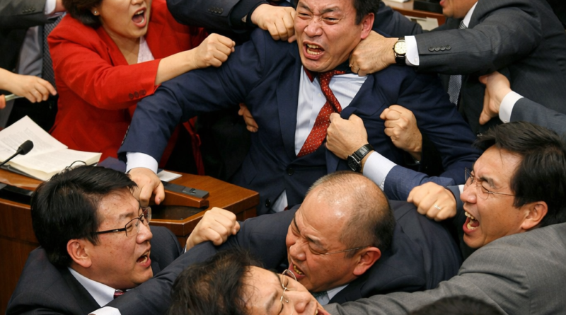 한국 정치 갈등, 왜 계속되나 — 제도의 문제를 말하다